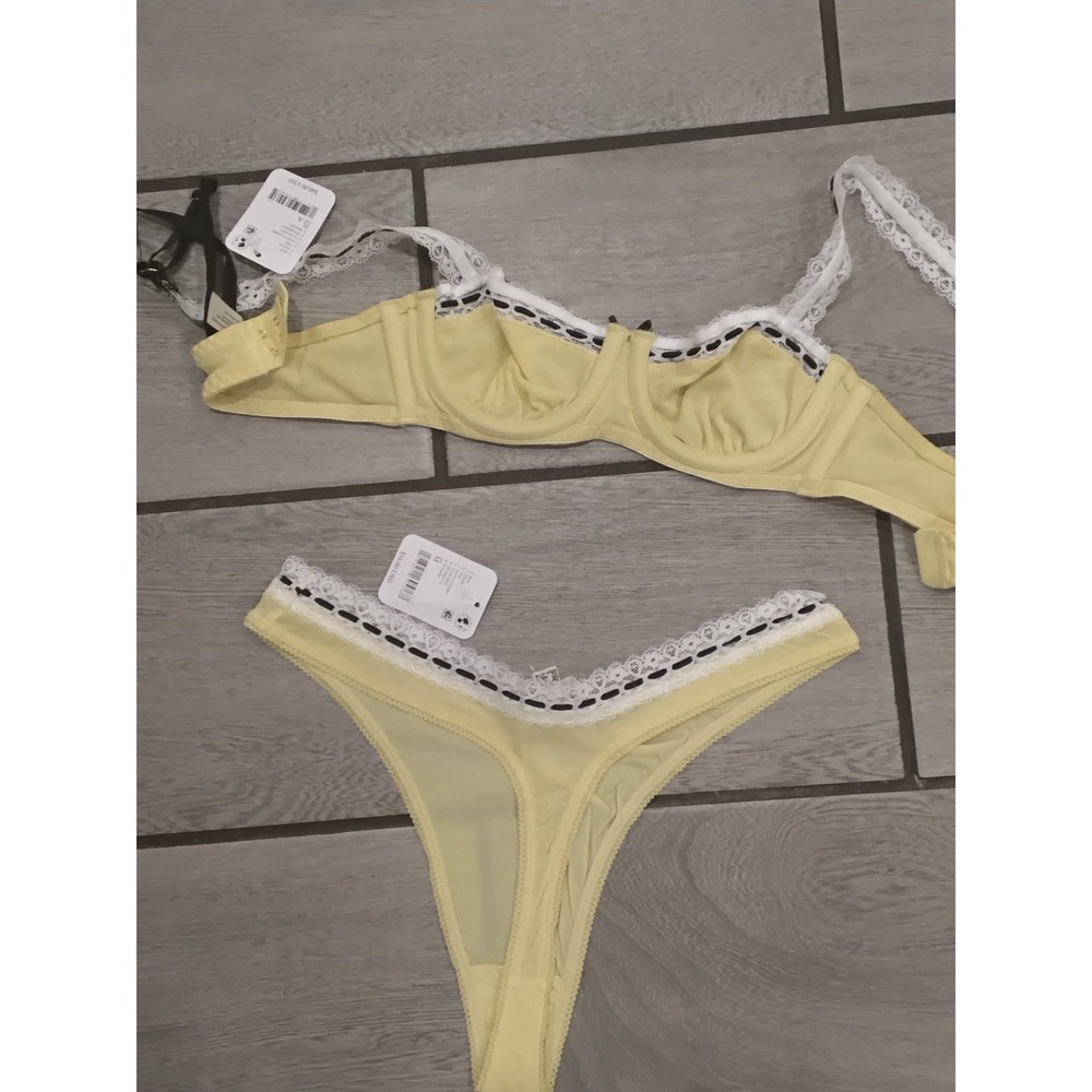 Free People Intimately Pasta Combo Lace Trim Bra and Thong Set Yellow-32 A & M - Picture 4 of 4